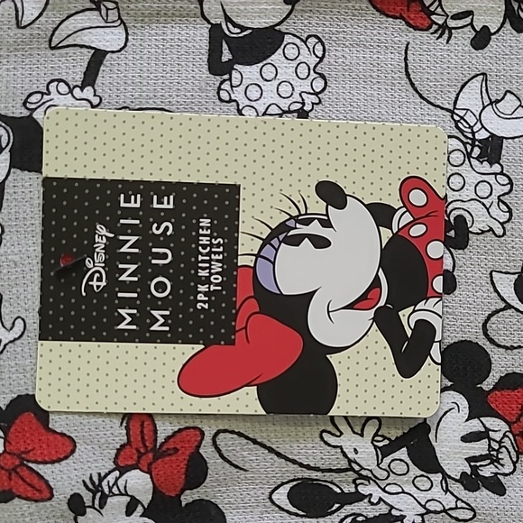 Minnie Mouse 'Strike A Pose' Disney 2-pack Kitchen Towels - NWT - Picture 5 of 6